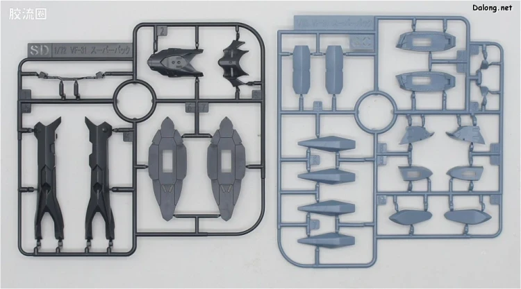 万代超时空要塞系列拼装模型 1比72 VF-31J 齐格弗里德(疾风机) 超级背包set - 图片